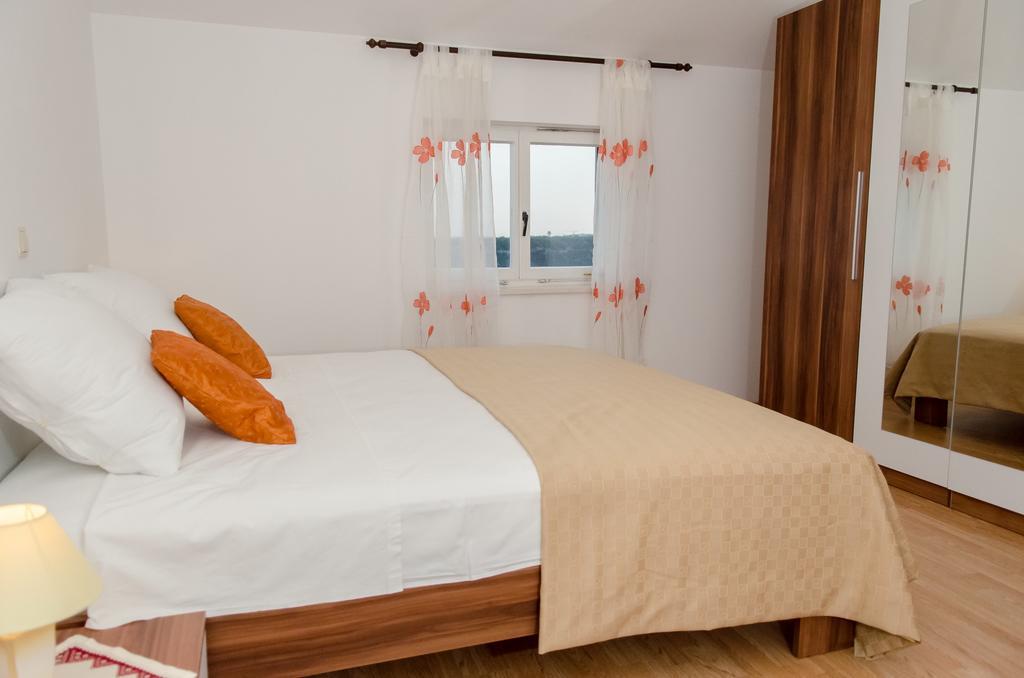 Olive Garden Apartments Čilipi الغرفة الصورة